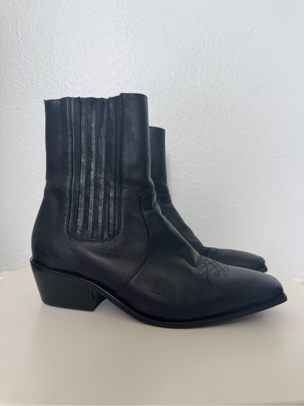 Mari Giudicelli Black Leather Western Ankle Boots